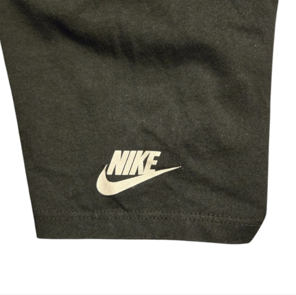 Nike Tokyo Short Sleeve T-Shirt in Black Size Small Mens. - Picture 4 of 6